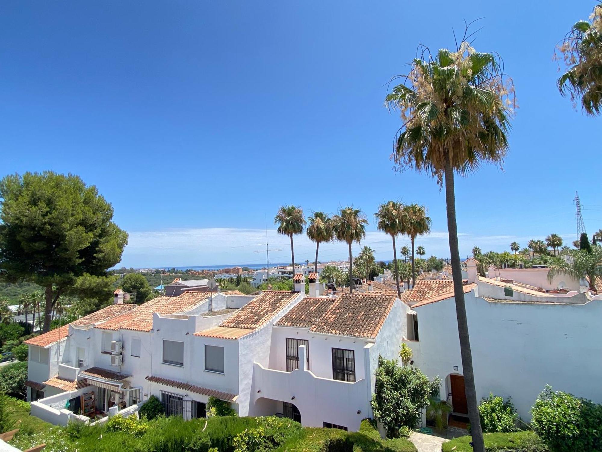 Villa Townhouse W/Sea View & Garden Estepona Exterior foto